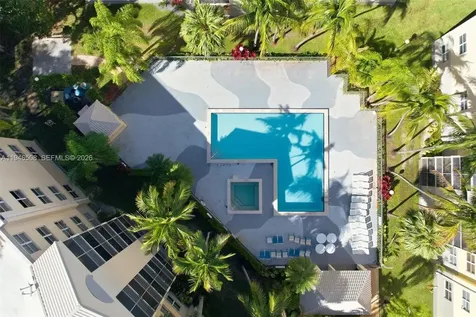 8363 Lake Drive Doral FL 33166