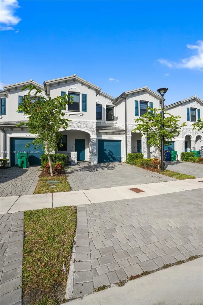 11919 SW 247 Terrace Homestead FL 33032