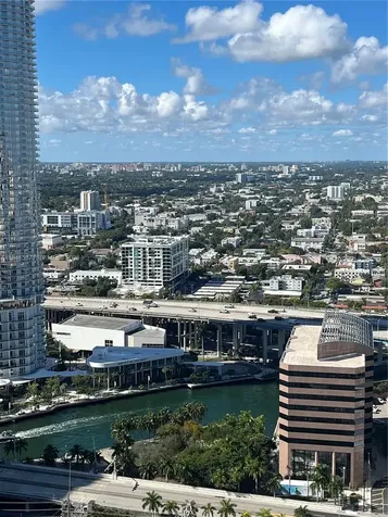 90 SW 3rd Street Miami FL 33130