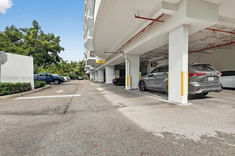 13800 Highland Drive North Miami Beach FL 33181