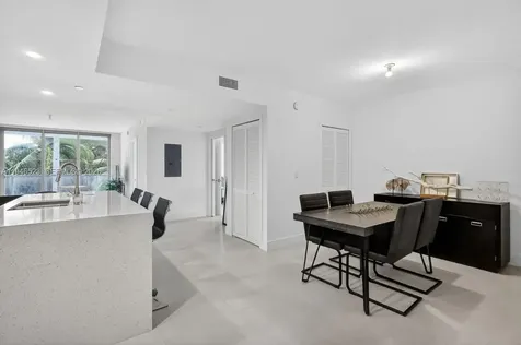13800 Highland Drive North Miami Beach FL 33181