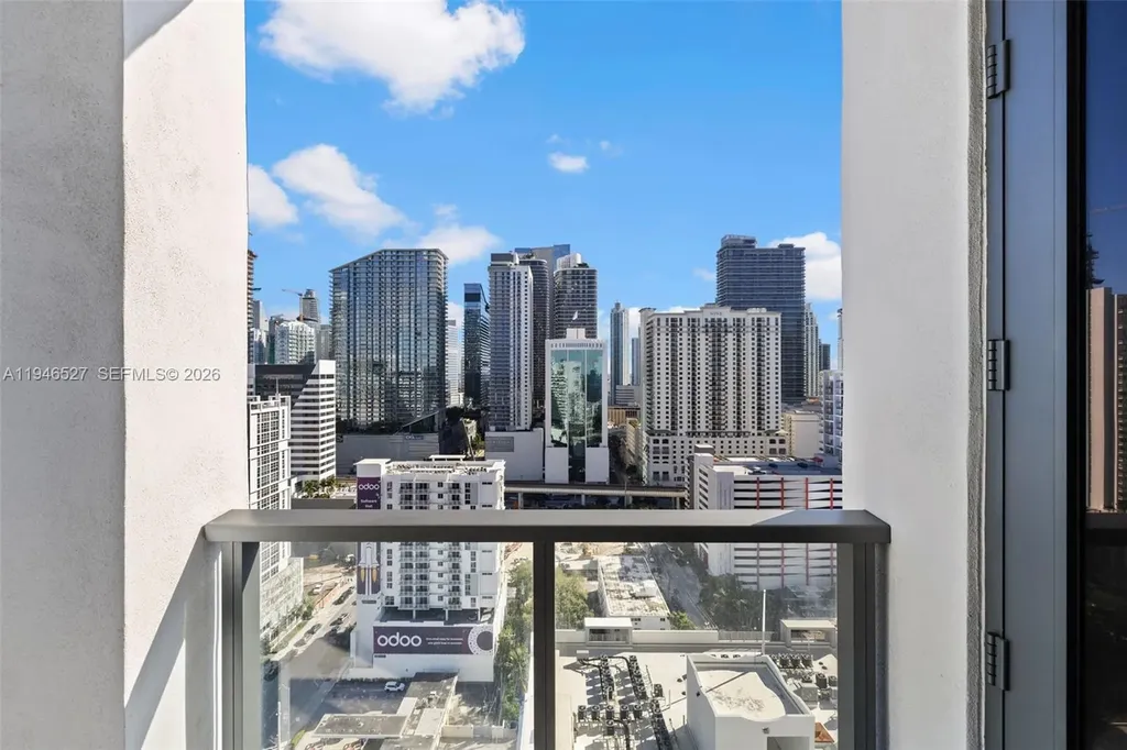 239 SW 9th Street Miami FL 33130