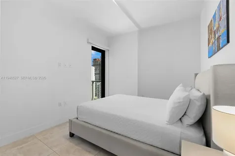 239 SW 9th Street Miami FL 33130