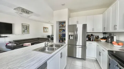 2677 SE 13th Court Homestead FL 33035