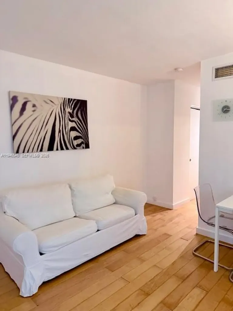 945 Meridian Avenue Miami Beach FL 33139