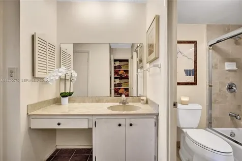 5 Island Avenue Miami Beach FL 33139