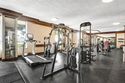 5 Island Avenue Miami Beach FL 33139