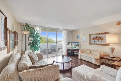 5 Island Avenue Miami Beach FL 33139
