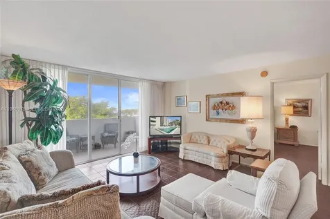 5 Island Avenue Miami Beach FL 33139