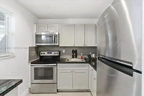 17255 SW 95th Avenue Palmetto Bay FL 33157