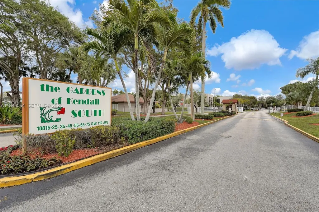 10825 SW 112th Avenue Miami FL 33176