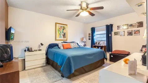 1351 SW 125th Avenue Pembroke Pines FL 33027
