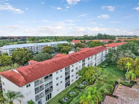 1351 SW 125th Avenue Pembroke Pines FL 33027