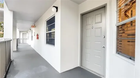 1351 SW 125th Avenue Pembroke Pines FL 33027
