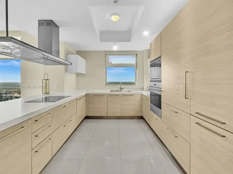 17301 Biscayne Boulevard North Miami Beach FL 33160