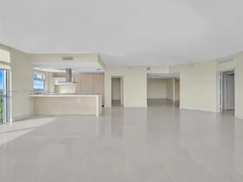 17301 Biscayne Boulevard North Miami Beach FL 33160