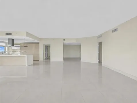 17301 Biscayne Boulevard North Miami Beach FL 33160