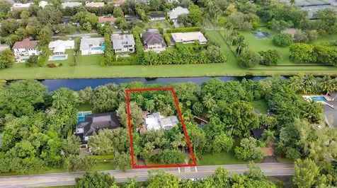 5845 SW 88th Street South Miami FL 33156