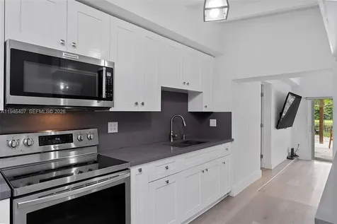 5845 SW 88th Street South Miami FL 33156