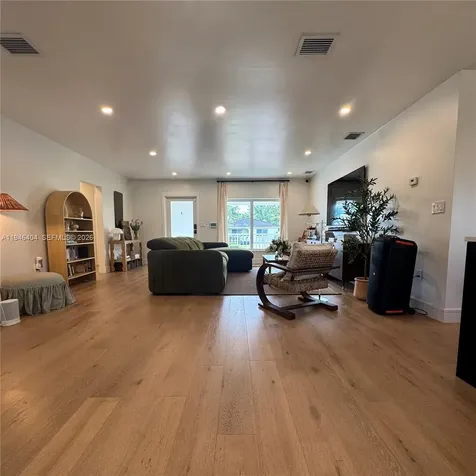 6365 SW 30th Street Miami FL 33155