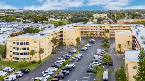 3990 NW 42nd Avenue Lauderdale Lakes FL 33319