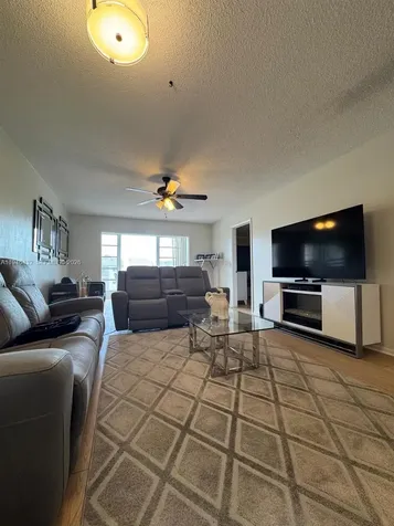 8305 Sunrise Lakes Boulevard Sunrise FL 33322