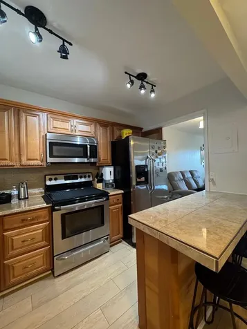 8305 Sunrise Lakes Boulevard Sunrise FL 33322