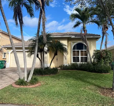 9047 SW 161st Terrace Palmetto Bay FL 33157