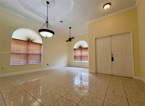 9047 SW 161st Terrace Palmetto Bay FL 33157