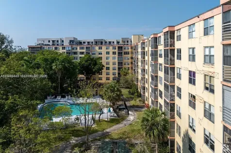 17890 W Dixie Miami FL 33160