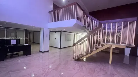 17890 W Dixie Miami FL 33160