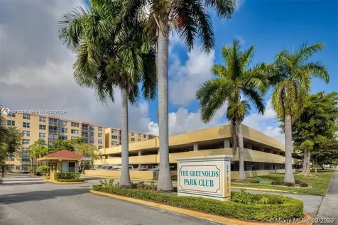 17890 W Dixie Miami FL 33160