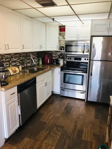 17890 W Dixie Miami FL 33160