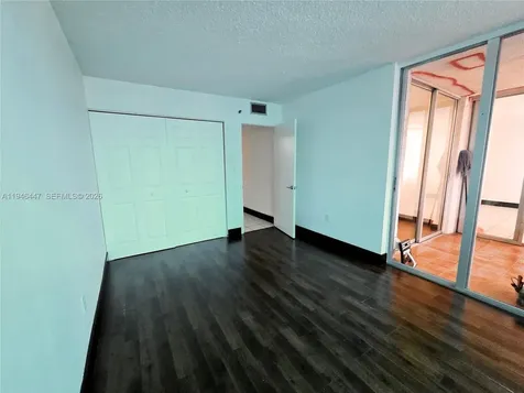 17890 W Dixie Miami FL 33160