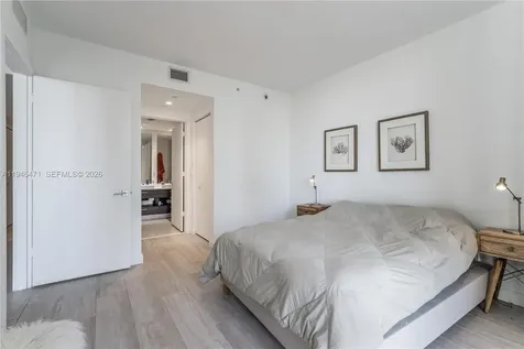 45 SW 9th Street Miami FL 33130