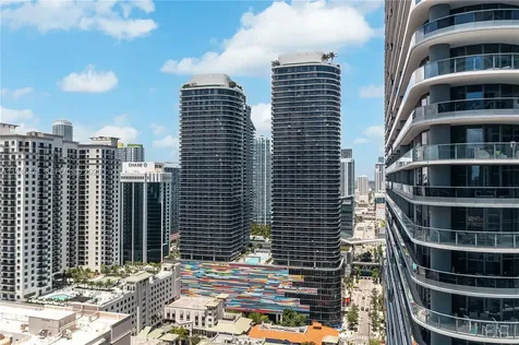 45 SW 9th Street Miami FL 33130