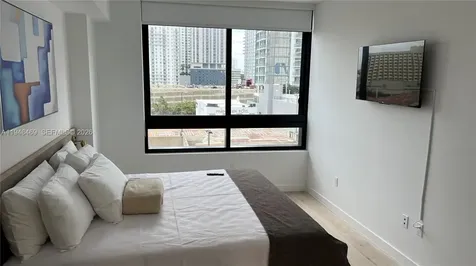 225 N Miami Avenue Miami FL 33128