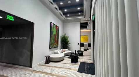 225 N Miami Avenue Miami FL 33128