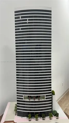 225 N Miami Avenue Miami FL 33128