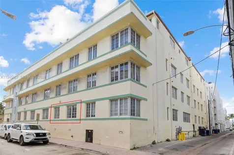 530 Ocean Drive Miami Beach FL 33139