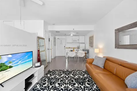 530 Ocean Drive Miami Beach FL 33139