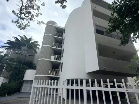 2000 Biarritz Drive Miami Beach FL 33141