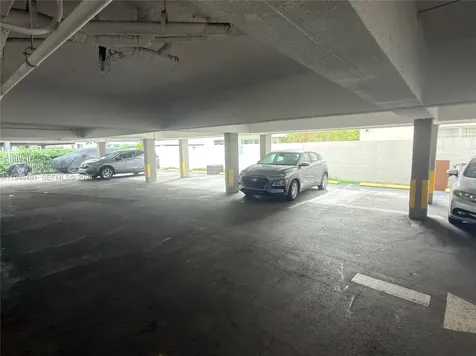 2000 Biarritz Drive Miami Beach FL 33141