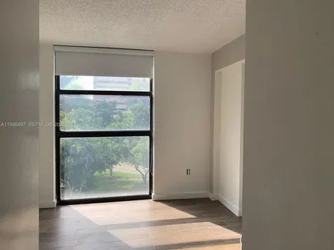 911 E Ponce De Leon Boulevard Coral Gables FL 33134
