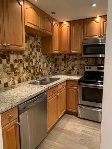911 E Ponce De Leon Boulevard Coral Gables FL 33134