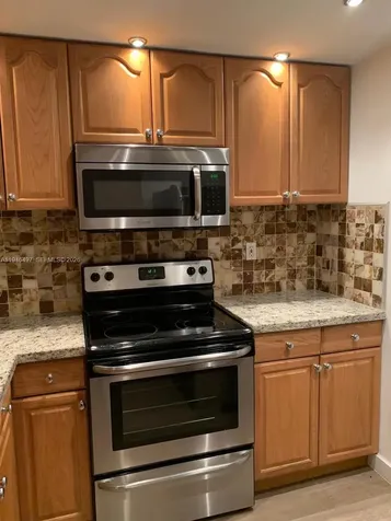 911 E Ponce De Leon Boulevard Coral Gables FL 33134