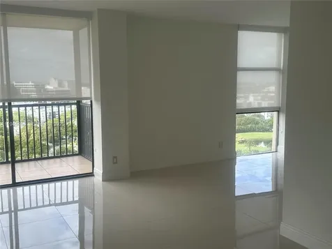 20335 W Country Club Drive Aventura FL 33180