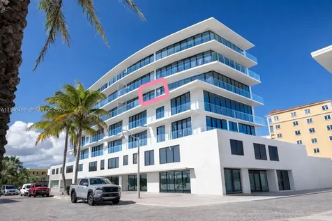 3319 N Ocean Drive Hollywood FL 33019