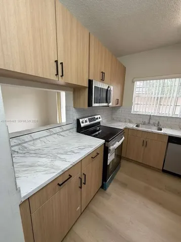 1791 NW 96th Terrace Pembroke Pines FL 33024