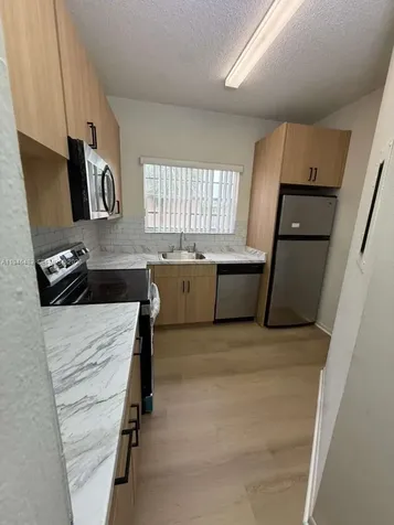 1791 NW 96th Terrace Pembroke Pines FL 33024